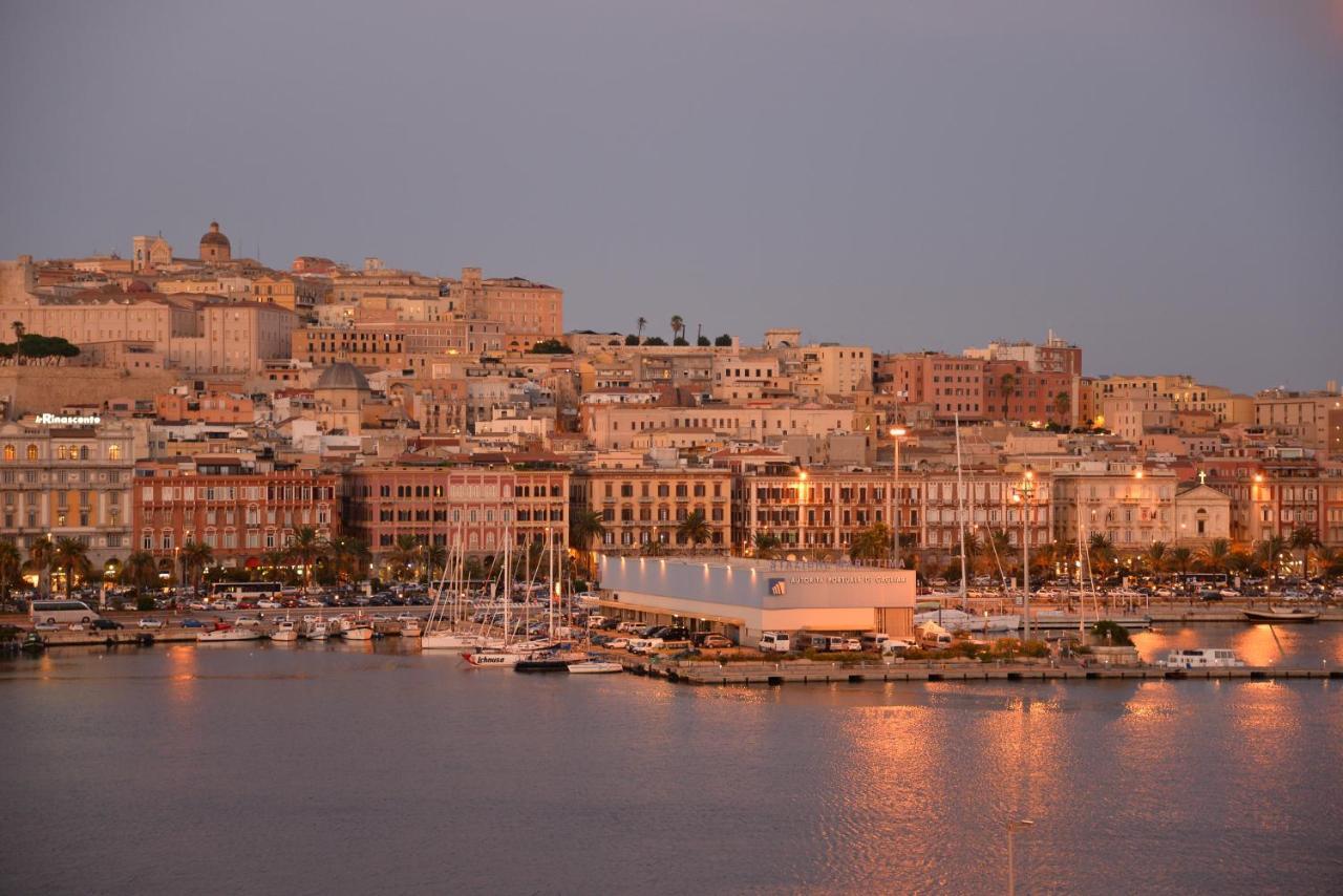 Hotel Palazzo Doglio Cagliari Exterior foto Victoria skyline